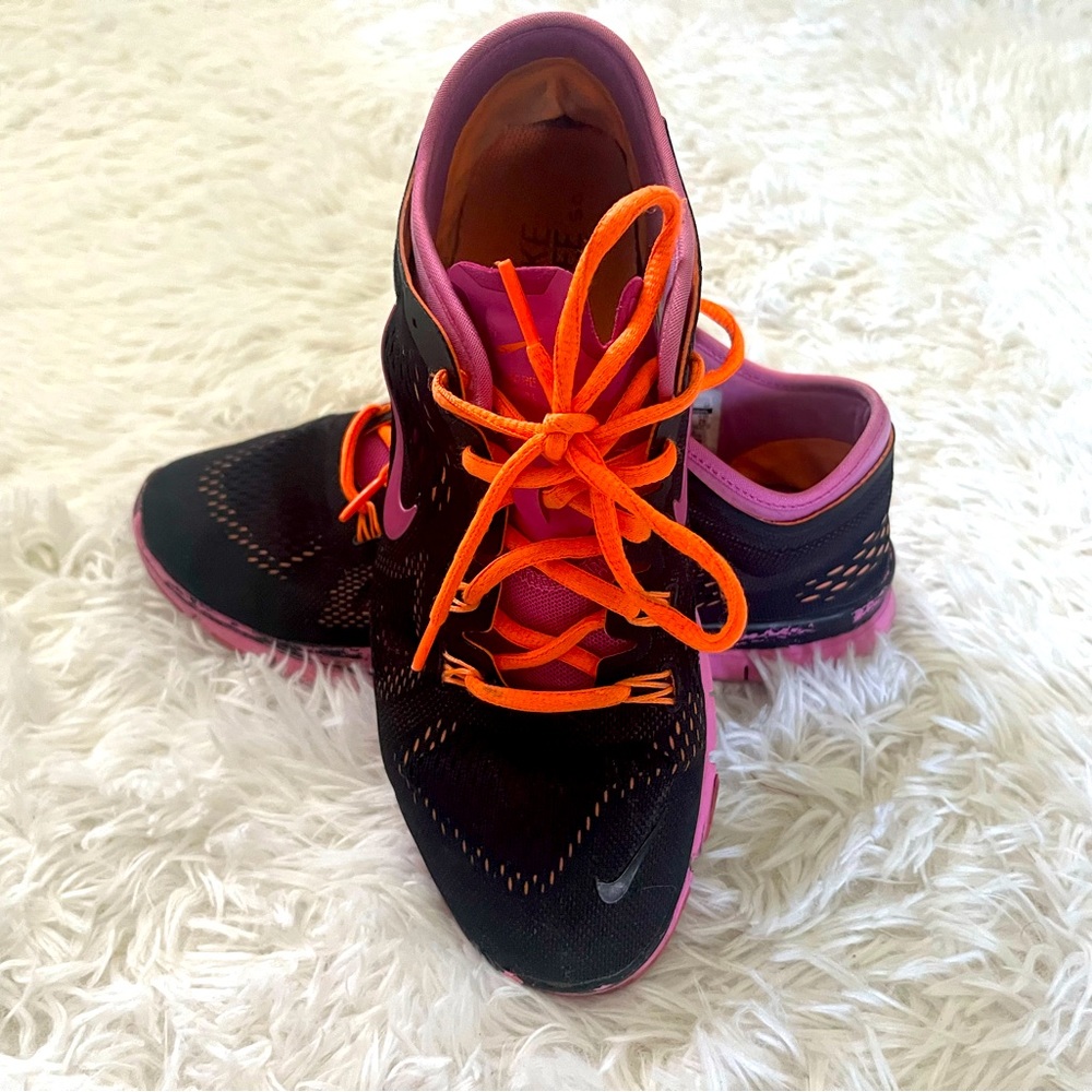 Nike sneakers shoes TR 4